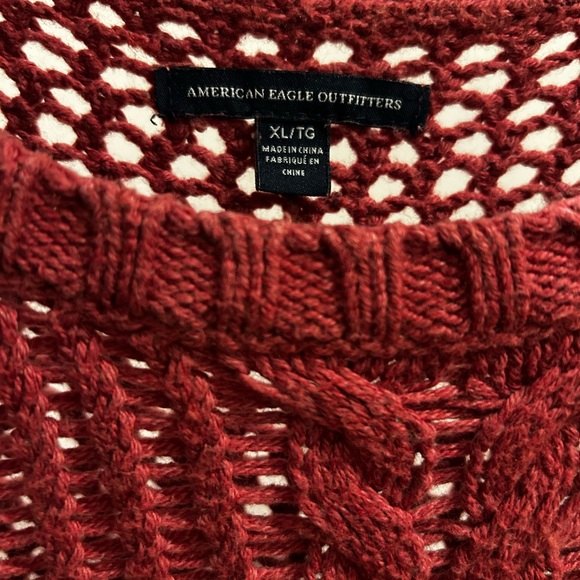 American Eagle Outfitters Maroon Cable Knit Sweater - Picture 2 of 6